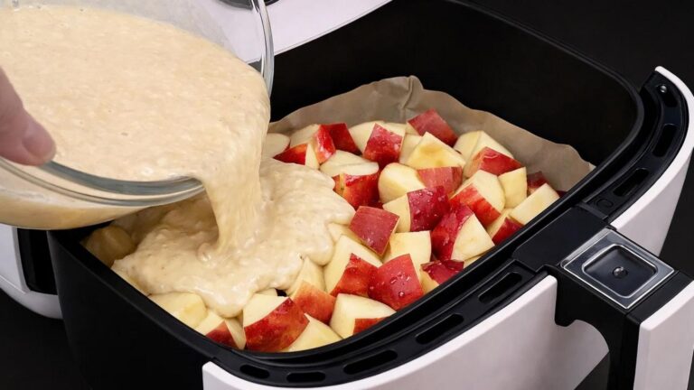 Questo semplice gesto trasforma le mele in un dessert da sogno in 5 minuti…