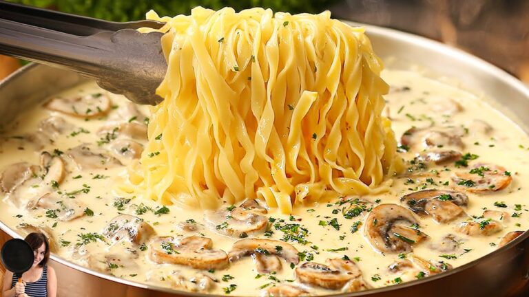 15 minuti per una cremosa Pasta Alfredo: scopri la ricetta!