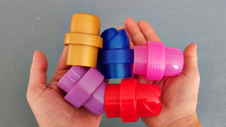8 modi geniali per riutilizzare i coperchi di plastica e ridurre i rifiuti!