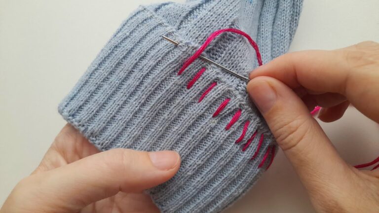 8 trucchi per i tuoi sweater che non conoscevi: il numero 5 ti sorprenderà!