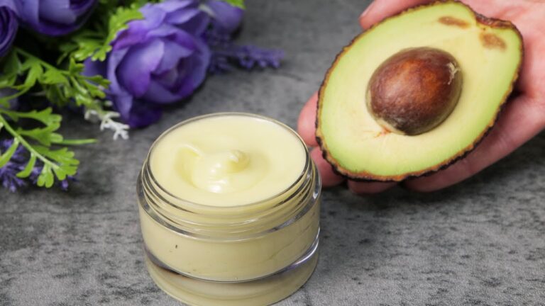 Scopri 5 incredibili ingredienti più efficaci del Botox per la tua pelle!
