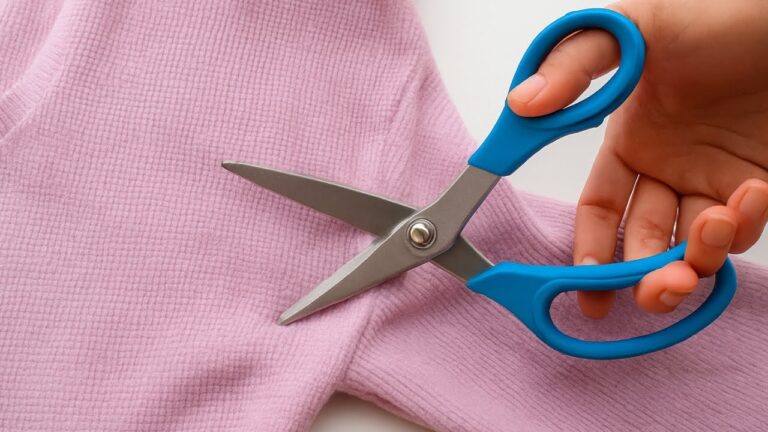 7 Idee geniali per riciclare i maglioni che non userai più